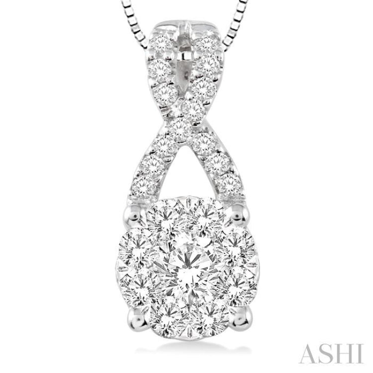 1/4 Ctw Lovebright Round Cut Diamond Pendant in 14K White Gold with Chain