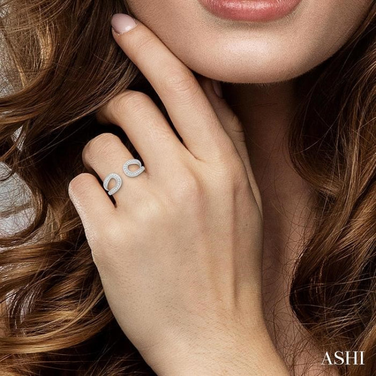 1/6 Ctw Horseshoe Style Open-End Round Cut Diamond Ladies Ring in 10K White Gold