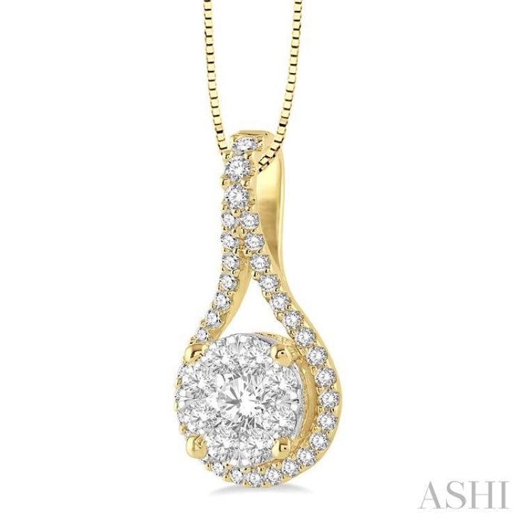 5/8 Ctw Lovebright Round Cut Diamond Pendant in 14K Yellow and White Gold with Chain
