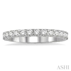 1 Ctw Round Cut Diamond Eternity Band in 14K White Gold