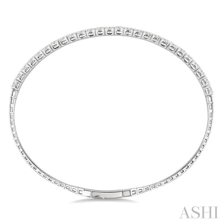 3 Ctw Round Cut Diamond Halfway Straight Flex Bangle in 14K White Gold