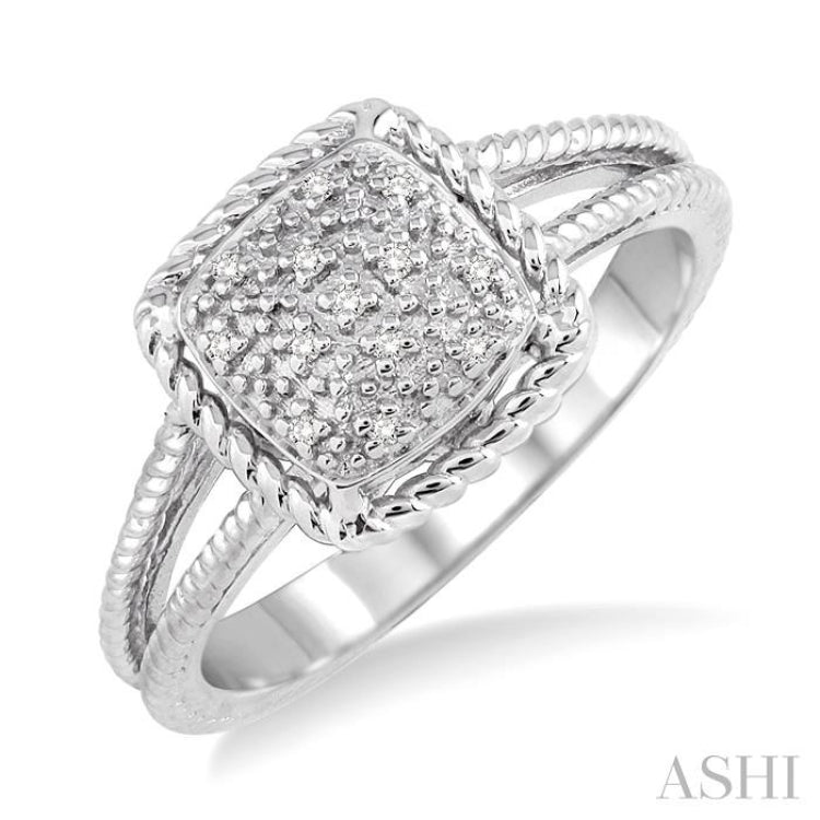 1/20 Ctw Round Cut Diamond Ring in Sterling Silver