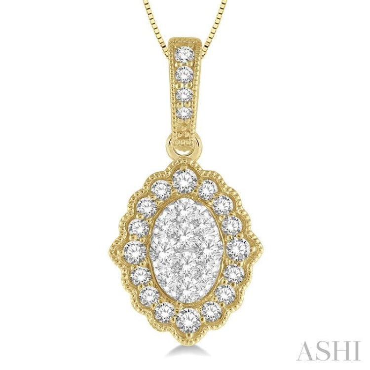 1/4 Ctw Lattice Edge Oval Shape Lovebright Round Cut Diamond Pendant With Chain in 14K Yellow and White Gold