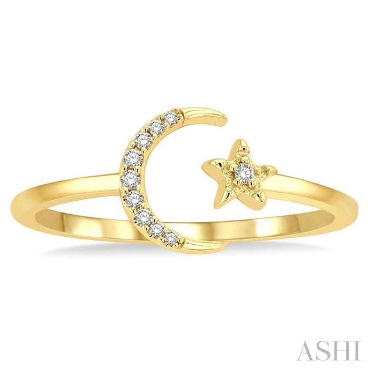 1/20 Ctw Petite Crescent and Star Round Cut Diamond Stackable Fashion Ring in 10K Yellow Gold