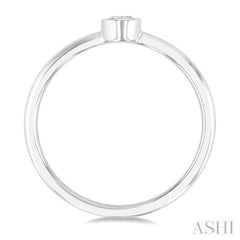 1/6 Ctw Petite Bezel Set Round Cut Diamond Fashion Ring in 10K White Gold