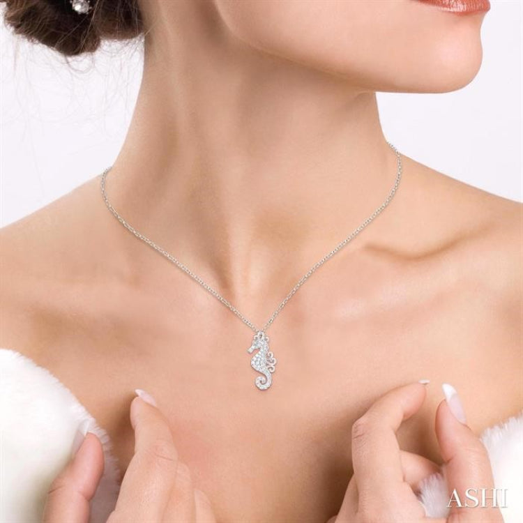 1/6 Ctw Petite Seahorse Round Cut Diamond Fashion Pendant With Chain in 10K White Gold
