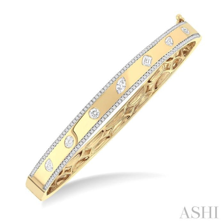 1 1/4 Ctw Flush Set Mixed Cut Diamond Fashion Bangle in 14K Yellow Gold